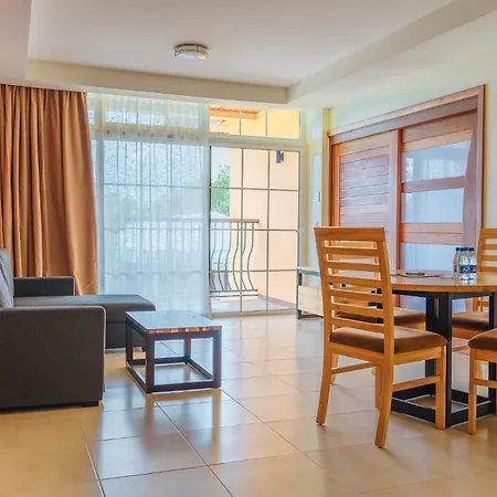 Jacana Amazon Wellness Resort-3