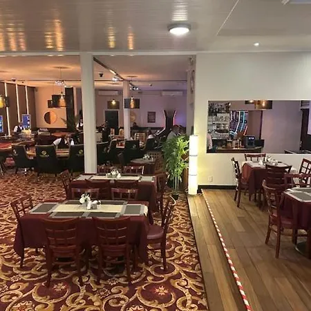 The Golden Truly Hotel & Casino-3