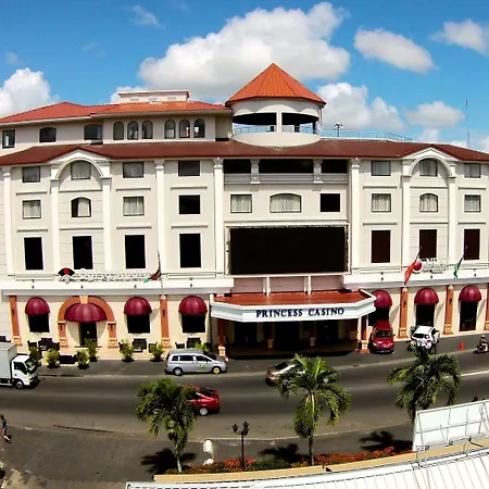 Ramada By Wyndham Princess Paramaribo-3